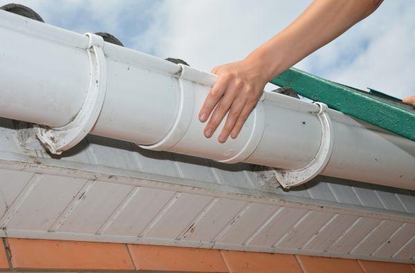 Gutter Reattachment in Carrollton